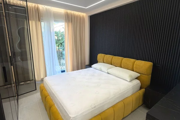 Shtepi ne shitje Apartament ne Vlore, 1+1, Mobilimi E mobiluar, Pagesa 200,000  Euro.