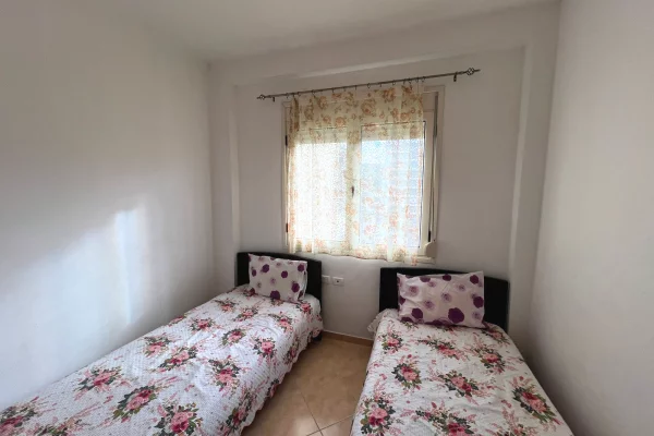 Shtepi ne shitje Apartament ne Vlore, 2+1, Mobilimi E mobiluar, Pagesa 129,000  Euro.