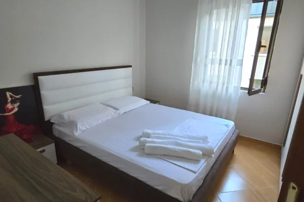Shtepi me qera Apartament ne Tirane, 1+1, Mobilimi E mobiluar, Pagesa 600  Euro.