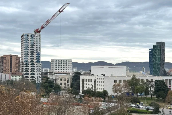 Apartment for rent in Tirana 2+1, Furnished