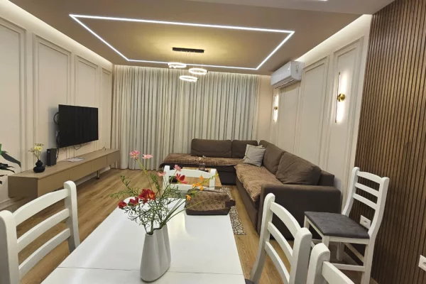 Shtepi me qera Apartament ne Tirane, 2+1, Mobilimi E mobiluar, Pagesa 1,200  Euro.