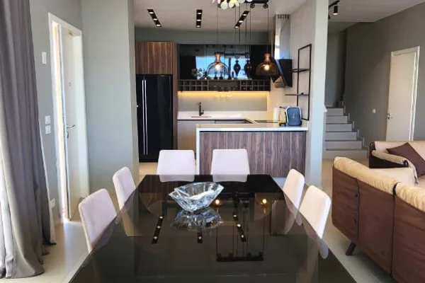 Shtepi ne shitje Apartament ne Himare, 5+1, Mobilimi E mobiluar, Pagesa 1,500,000  Euro.