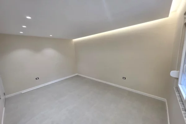 Shtepi ne shitje Apartament ne Tirane, 2+1, Mobilimi Bosh, pa mobiluar, Pagesa 16,500,000  Leke.