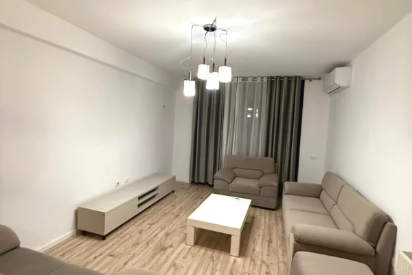 Shtepi me qera Apartament ne Tirane, 2+1, Mobilimi Pjeserisht e mobiluar, Pagesa 900  Euro.
