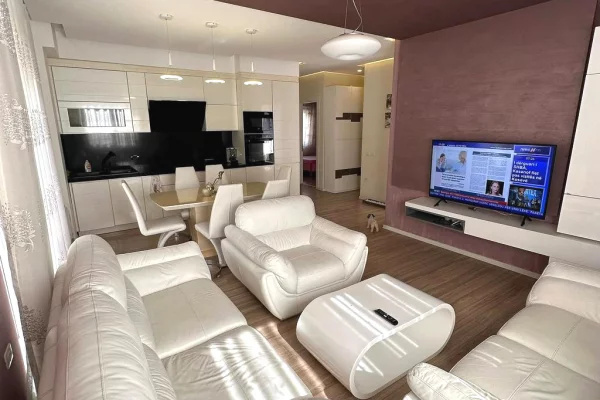 Shtepi ne shitje Apartament ne Tirane, 3+1, Mobilimi E mobiluar, Pagesa 285,000  Euro.