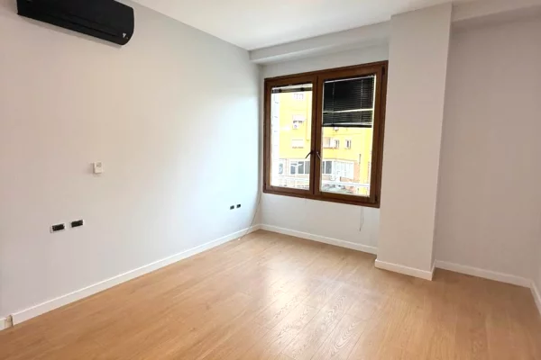 JEPET ME QIRA AMBJENT PER ZYRA – KOMPLEKSI DELIJORGJI