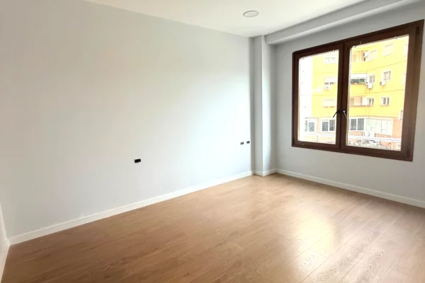 JEPET ME QIRA AMBJENT PER ZYRA – KOMPLEKSI DELIJORGJI