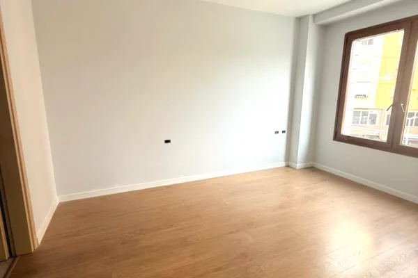 JEPET ME QIRA AMBJENT PER ZYRA – KOMPLEKSI DELIJORGJI