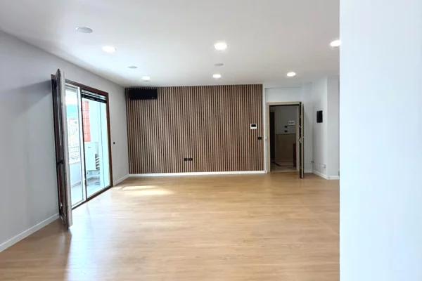 JEPET ME QIRA AMBJENT PER ZYRA – KOMPLEKSI DELIJORGJI