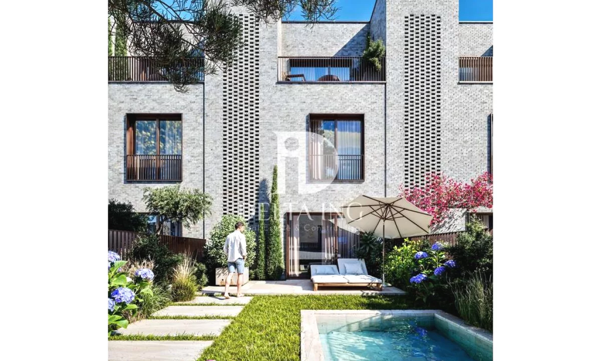 Shtepi ne shitje Apartament ne Tirane, 3+1, Mobilimi Bosh, pa mobiluar, Pagesa 403,080  Euro.