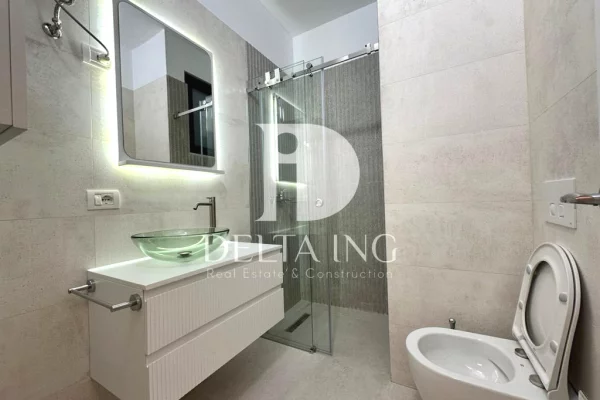 Shtepi ne shitje Apartament ne Vlore, 2+1, Mobilimi E mobiluar, Pagesa 225,000  Euro.