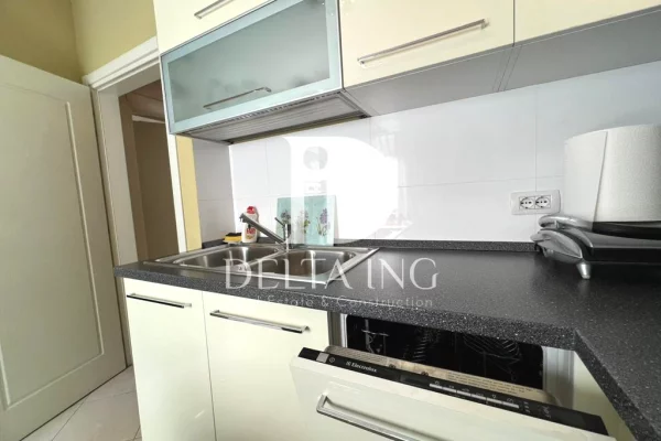 Shtepi me qera 2+1 ne Tirane - 750 Euro