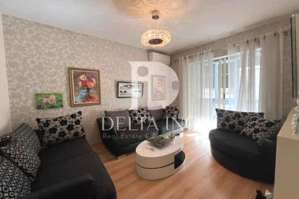 Shtepi me qera Apartament ne Tirane, 2+1, Mobilimi E mobiluar, Pagesa 750  Euro.