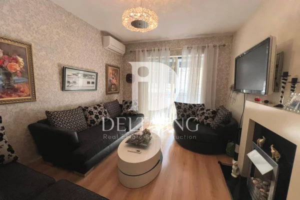 Shtepi me qera Apartament ne Tirane, 2+1, Mobilimi E mobiluar, Pagesa 750  Euro.