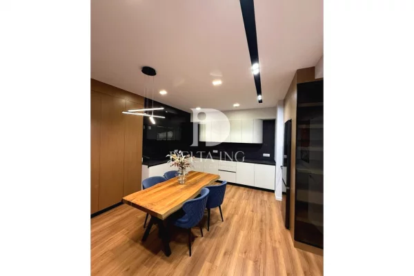 Shtepi me qera Apartament ne Tirane, 2+1, Mobilimi E mobiluar, Pagesa 180,000  Leke.