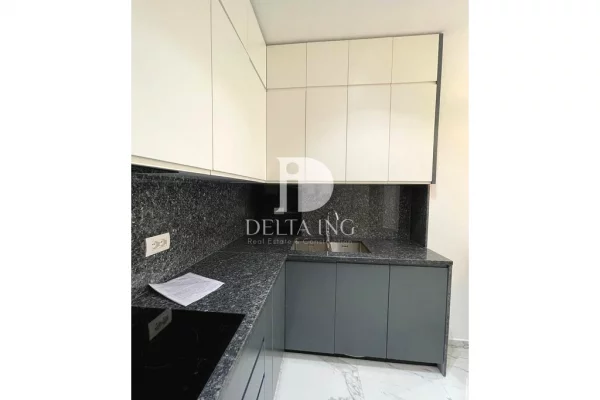 Shtepi me qera Apartament ne Tirane, 2+1, Mobilimi E mobiluar, Pagesa 1,300  Euro.