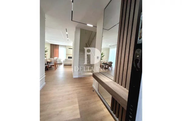 Villa di lusso in affitto a Tirana 5+1, Arredato