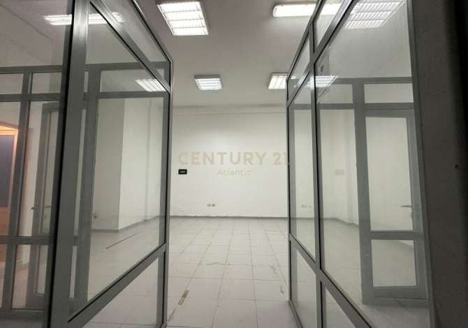Business Property in Sale 1+1 in Tirana - 65,000 Euro