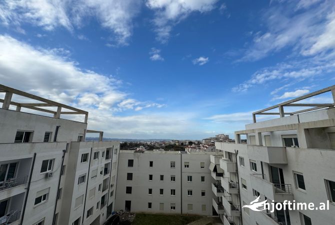Shtepi ne shitje Apartament ne Tirane, 2+1, Mobilimi Bosh, pa mobiluar, Pagesa 99,000  Euro.