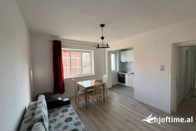 Apartment me qira 1+1 ne Xhamllik 320 €