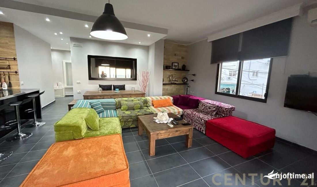 Shtepi ne shitje Apartament ne Sarande, 2+1, Mobilimi E mobiluar, Pagesa 311,000  Euro.