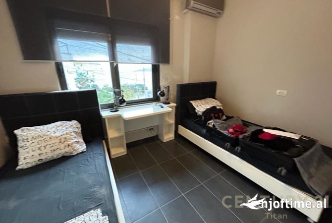 Shtepi ne shitje Apartament ne Sarande, 2+1, Mobilimi E mobiluar, Pagesa 311,000  Euro.