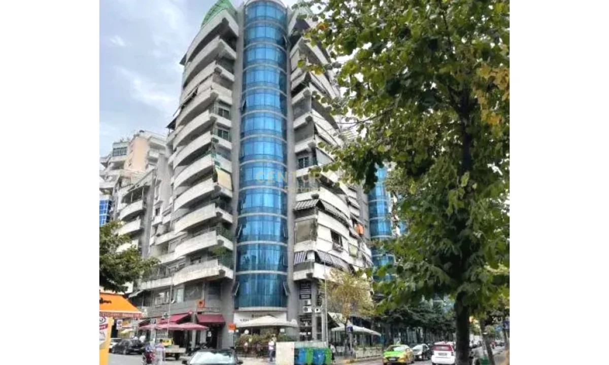 Shtepi ne shitje Apartament ne Tirane, 2+1, Mobilimi E mobiluar, Pagesa 250,000  Euro.