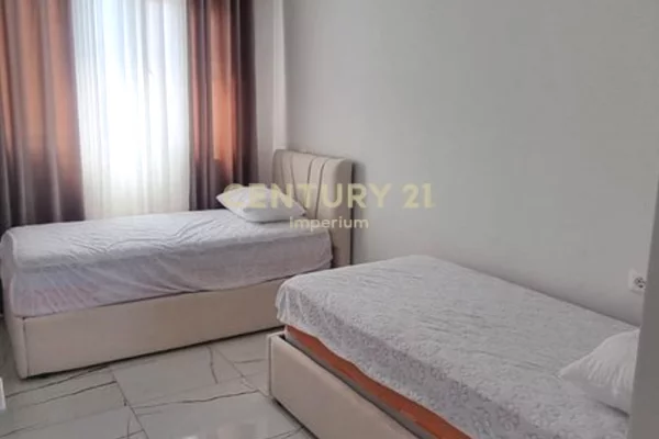 Shtepi me qera Apartament ne Tirane, 2+1, Mobilimi E mobiluar, Pagesa 500  Euro.