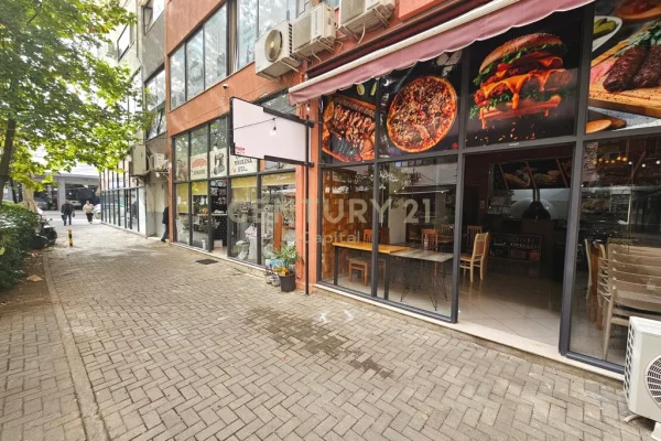 DYQAN/NJESI MULTIFUNKSIONAL PER SHITJE 127,000 €