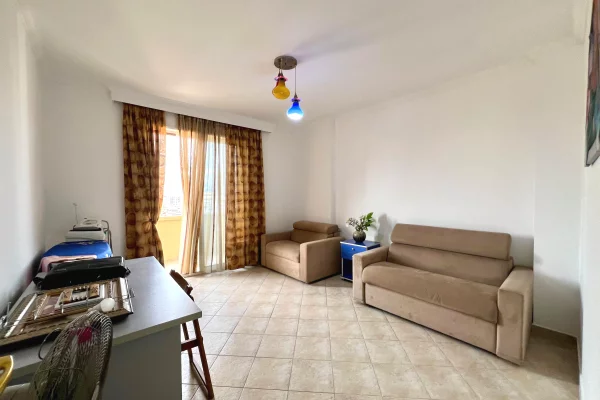 Shtepi me qera Apartament ne Tirane, 2+1, Mobilimi E mobiluar, Pagesa 700  Euro.