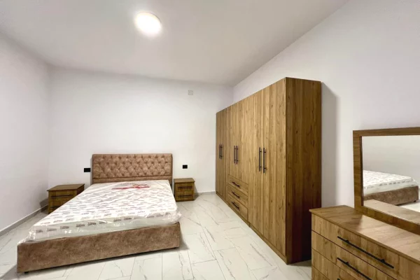 Shtepi me qera Apartament ne Tirane, 1+1, Mobilimi E mobiluar, Pagesa 30,000  Leke.