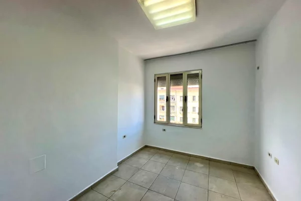 Apartment for rent in Tirana 2+1, Emty