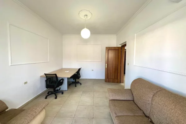 Apartment for rent in Tirana 2+1, Emty