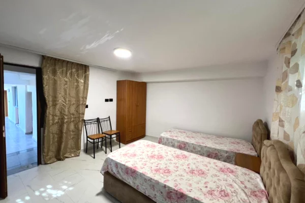 Shtepi me qera Apartament ne Tirane, Garsoniere, Mobilimi E mobiluar, Pagesa 16,000  Leke.