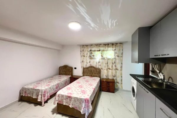 Shtepi me qera Garsoniere ne Tirane - 16,000 Leke