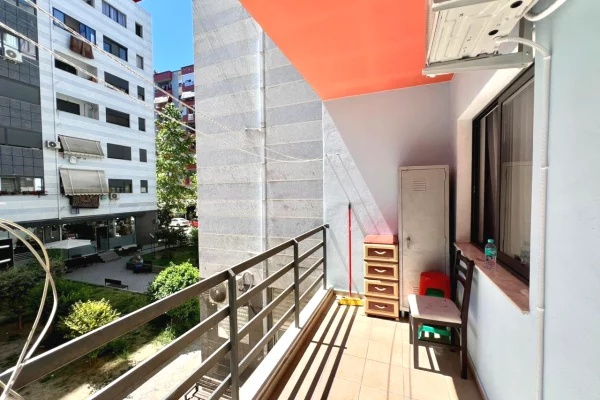 Shtepi me qera Apartament ne Tirane, 2+1, Mobilimi E mobiluar, Pagesa 450  Euro.