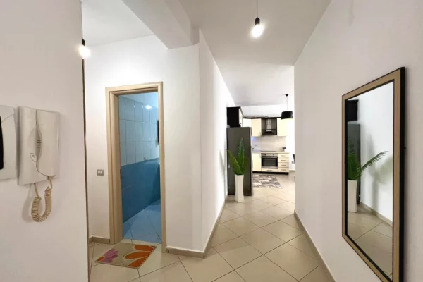 Shtepi me qera Apartament ne Tirane, 2+1, Mobilimi E mobiluar, Pagesa 450  Euro.