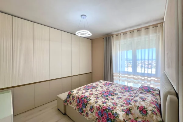 Shtepi me qera Apartament ne Tirane, 1+1, Mobilimi E mobiluar, Pagesa 400  Euro.