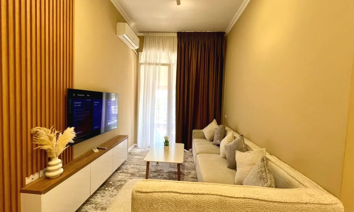 Shtepi me qera Apartament ne Tirane, 1+1, Mobilimi E mobiluar, Pagesa 700  Euro.