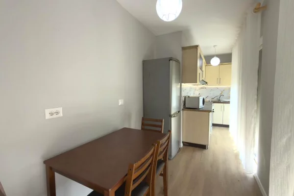 Shtepi me qera 2+1 ne Tirane - 550 Euro
