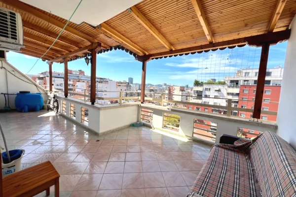 Shtepi ne shitje Apartament ne Tirane, 2+1, Mobilimi E mobiluar, Pagesa 248,000  Euro.