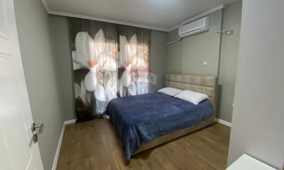 Shtepi me qera Apartament ne Tirane, 2+1, Mobilimi E mobiluar, Pagesa 600  Euro.