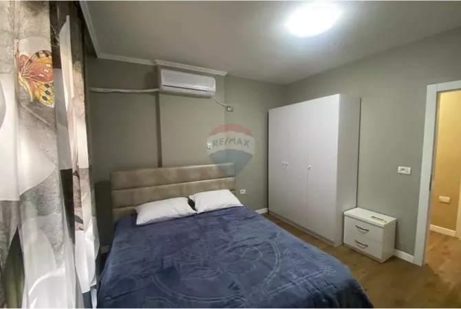 Shtepi me qera Apartament ne Tirane, 2+1, Mobilimi E mobiluar, Pagesa 600  Euro.