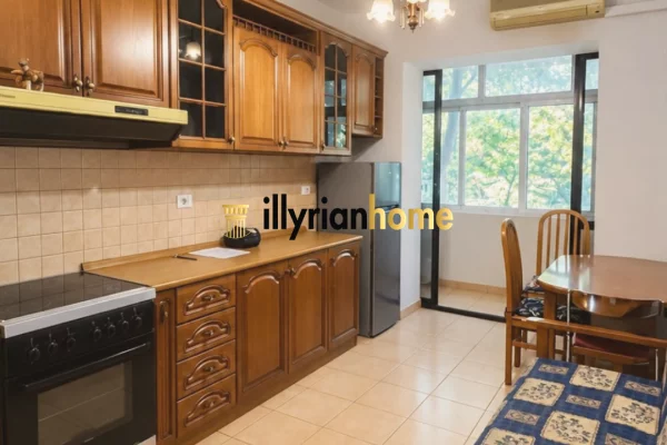 Shtepi me qera 2+1 ne Tirane - 60,000 Leke