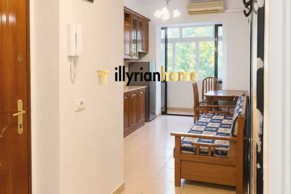 Shtepi me qera Apartament ne Tirane, 2+1, Mobilimi E mobiluar, Pagesa 60,000  Leke.
