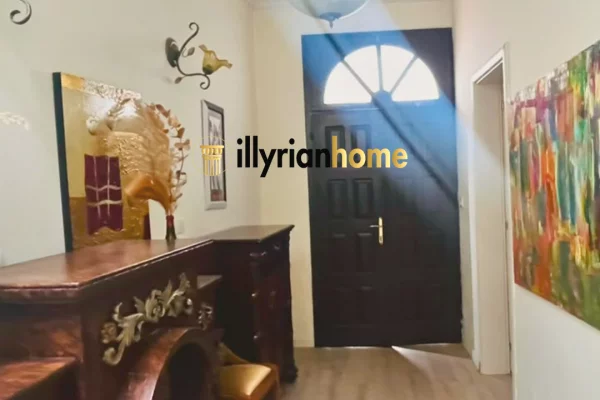Shtepi me qera Apartament ne Tirane, 2+1, Mobilimi E mobiluar, Pagesa 77,000  Leke.