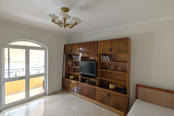 Shtepi ne shitje Duplex(shtepi me 2 kate) ne Tirane, 3+1, Mobilimi E mobiluar, Pagesa 274,000  Euro.