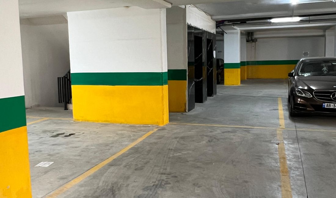 Shiten 3 Poste Parkimi ”Ish Fusha e Aviacionit”- Tirane