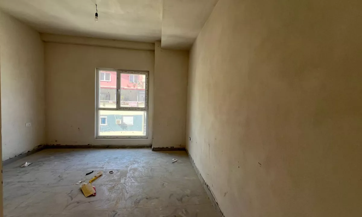 Shtepi ne shitje Apartament ne Tirane, 2+1, Mobilimi Bosh, pa mobiluar, Pagesa 171,500  Euro.