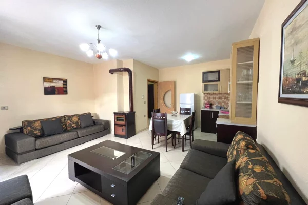 Shtepi ne shitje Apartament ne Pogradec, 2+1, Mobilimi E mobiluar, Pagesa 95,040  Euro.